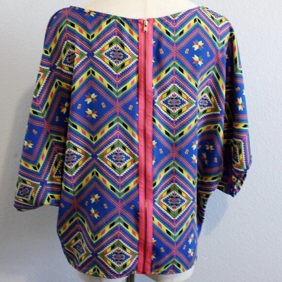 Boho Blouse Size Medium Tribal Print Very Colorful - Picture 3 of 5